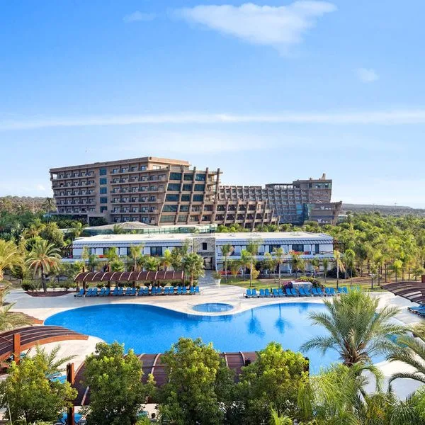 Noah's Ark Deluxe Hotel & Spa