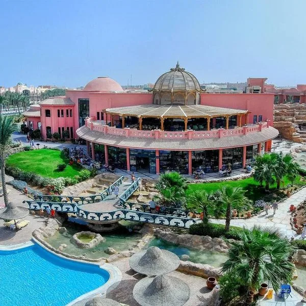 Parrotel Aqua Park Resort (ex. Park Inn) - zdjęcie 2