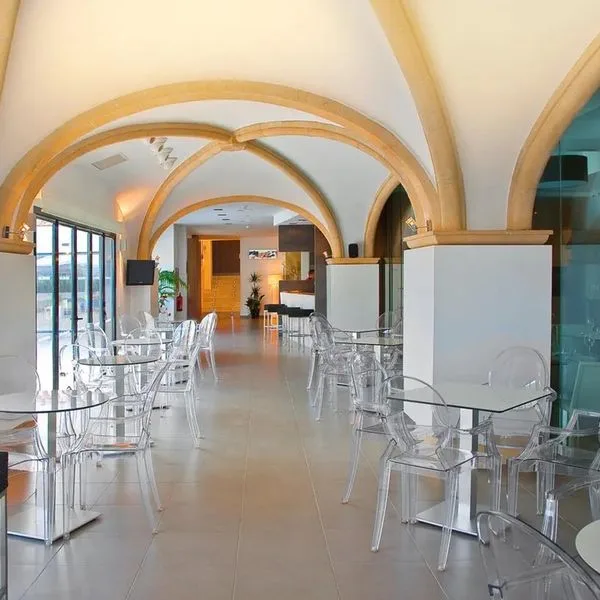 Boutique Rh Portocristo - zdjęcie 2