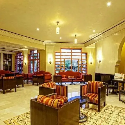 Palm Plaza - zdjęcie 4