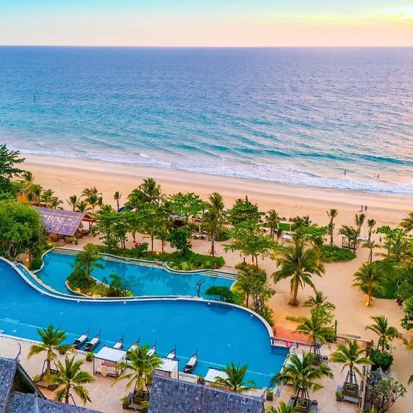 Santhiya Phuket Natai