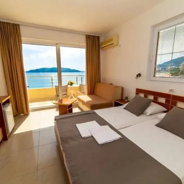 Obala Plus (+) - zdjęcie 2