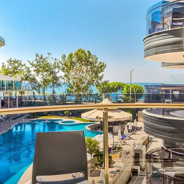 Grand Uysal - zdjęcie 2