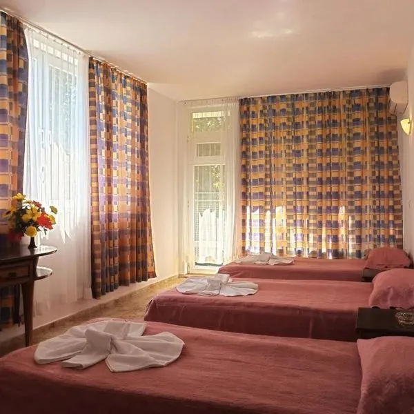 Sunny Warshawa - zdjęcie 3