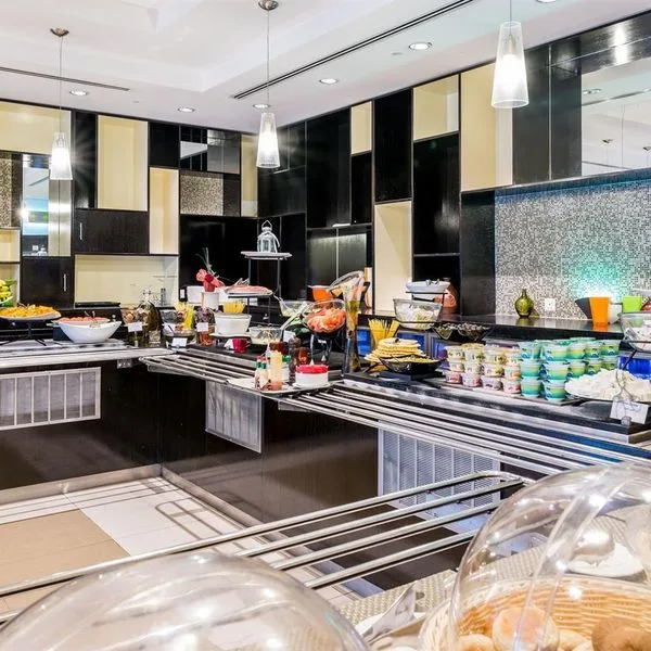 Holiday Inn Express Internet City - zdjęcie 3