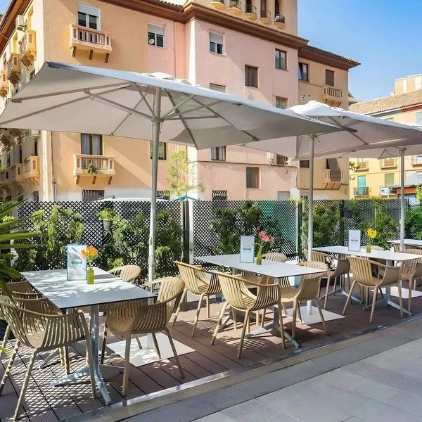 Occidental Granada (ex. M.A. Alhamar) - zdjęcie 4