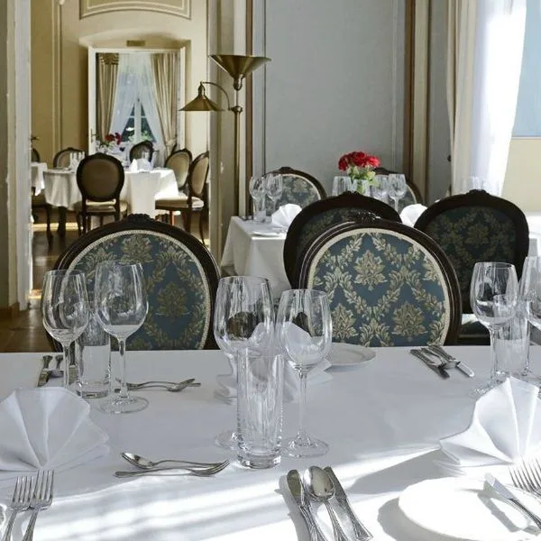 Dwór Kombornia - Folwark (ex Wine Garden) - zdjęcie 2