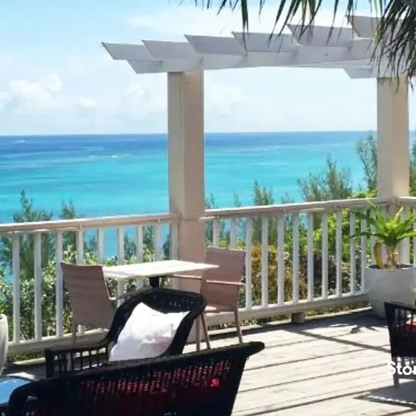 B&B A Stone s Throw Away