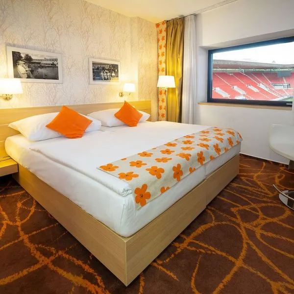 Iris Eden - zdjęcie 2