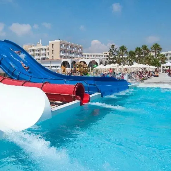 Louis Phaethon Beach - zdjęcie 5