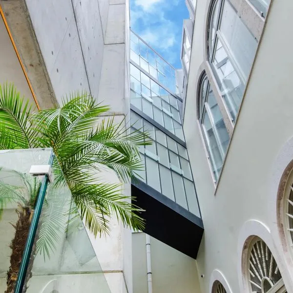 Browns Avenue - zdjęcie 4