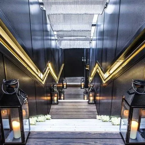 The May Fair - zdjęcie 3