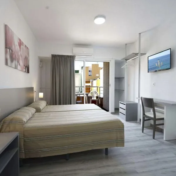 Anna Hostal - zdjęcie 2