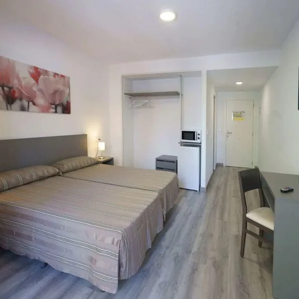 Anna Hostal - zdjęcie 3