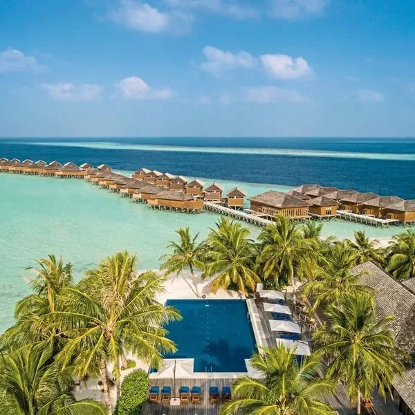Vilamendhoo Island Resort