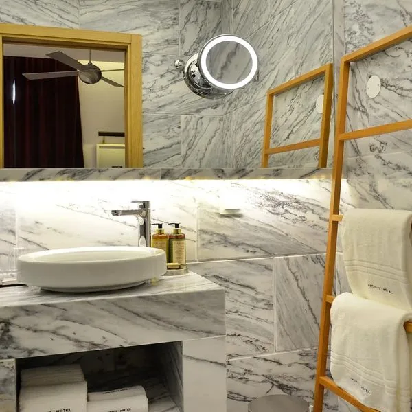 Brown's Central - zdjęcie 4