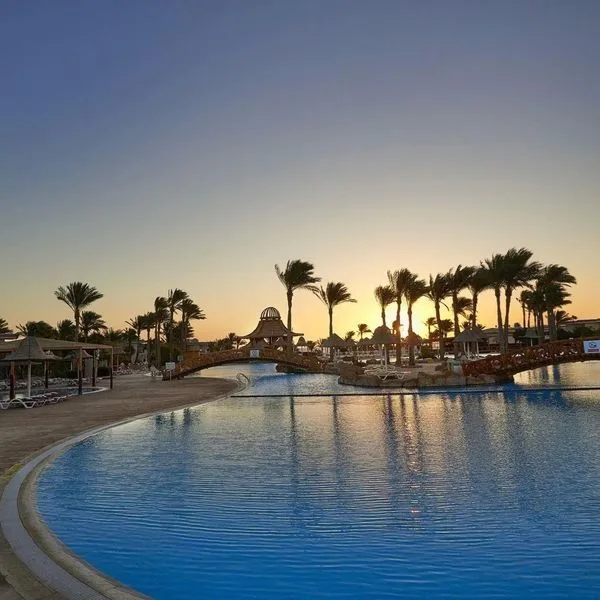 Parrotel Beach Resort (ex. Radisson Blu) - zdjęcie 2