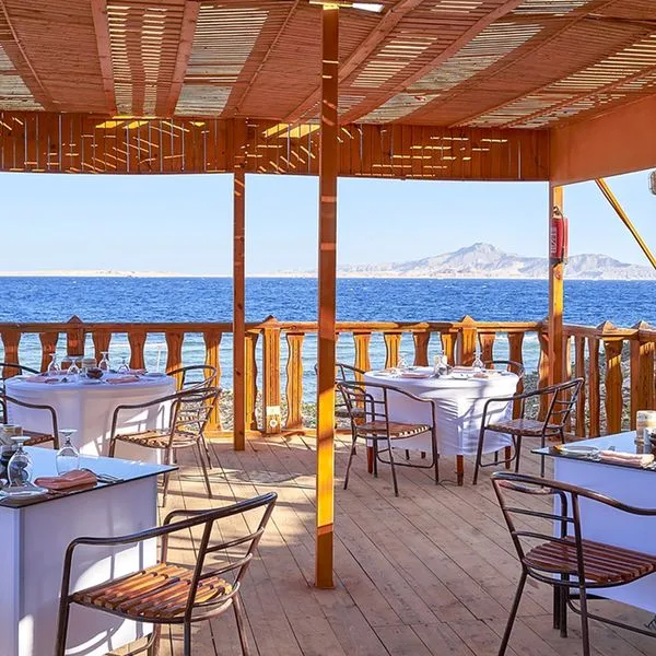 Parrotel Beach Resort (ex. Radisson Blu) - zdjęcie 4