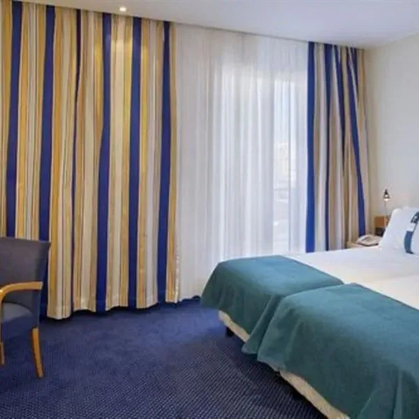 B&B Roma Tuscolana San Giovanni (ex Holiday Inn Express Rome San Giovanni) - zdjęcie 3