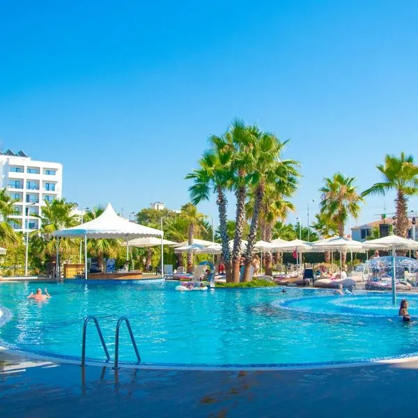 Henry Resort - zdjęcie 4