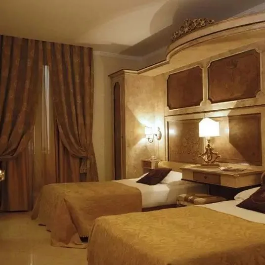 Veneto Palace - zdjęcie 3