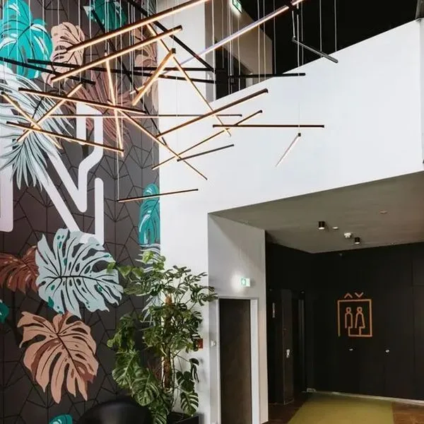 Night Inn - zdjęcie 2