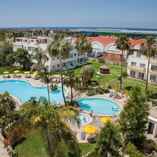 Mayfair Gardens - zdjęcie 3