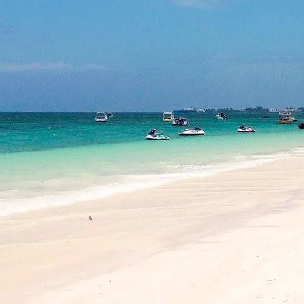 Kenya Bay - zdjęcie 2