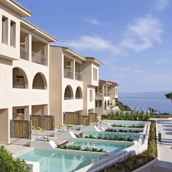 Aristoteles Beach - zdjęcie 2