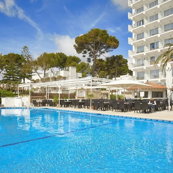 Universal Castell Royal (ex. Castell Royal) - zdjęcie 2