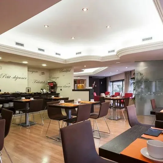 Acta Antibes - zdjęcie 2