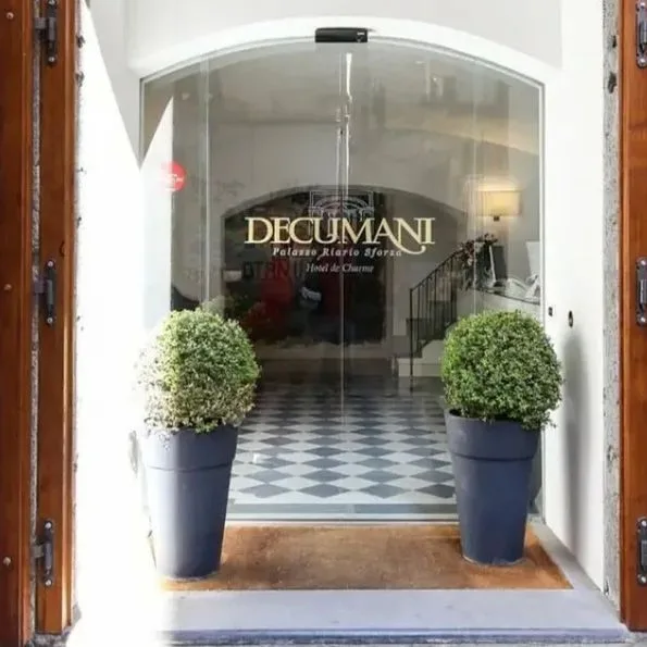 Decumani De Charme