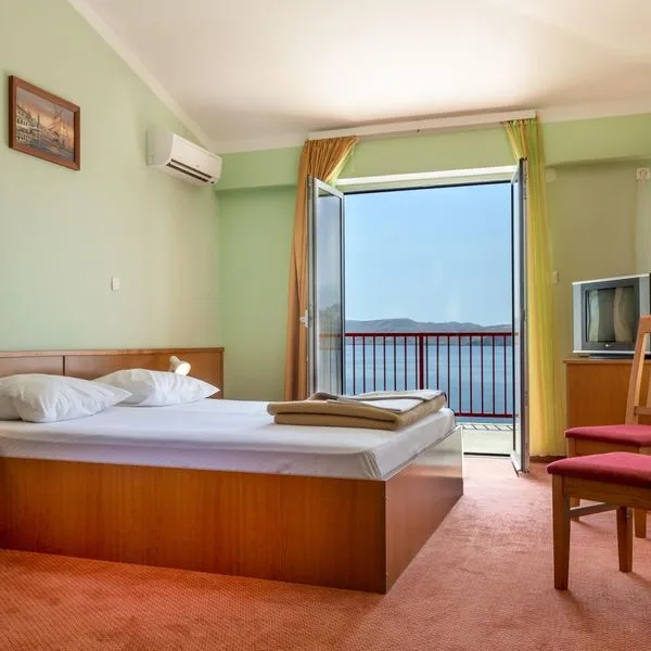 Zagreb (Karlobag) - zdjęcie 4