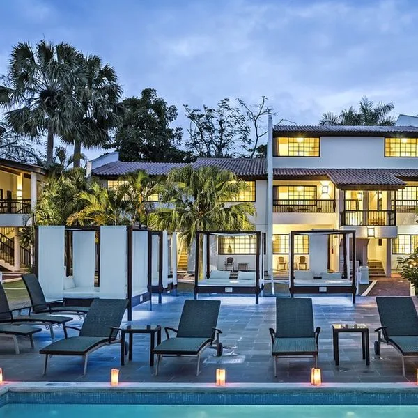 Bluebay Villas Doradas