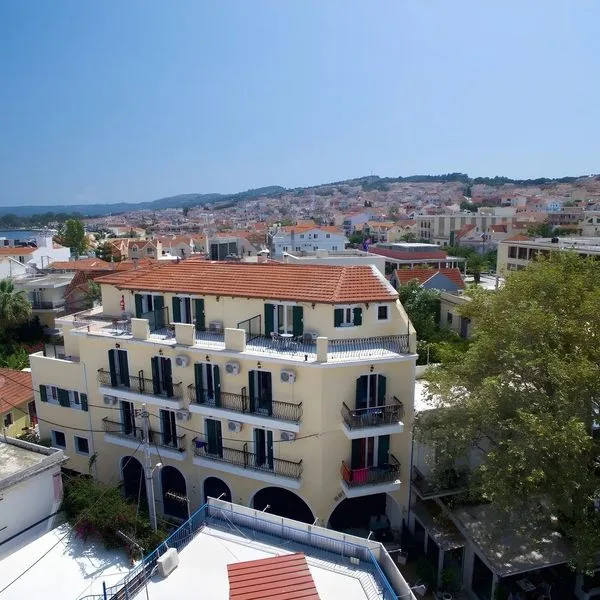 Mirabel City Center (Argostoli)