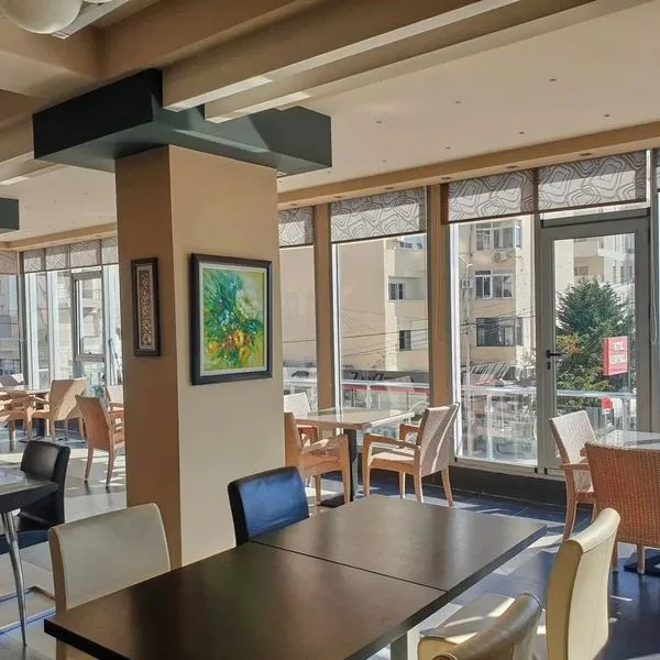 Nais Beach - zdjęcie 2