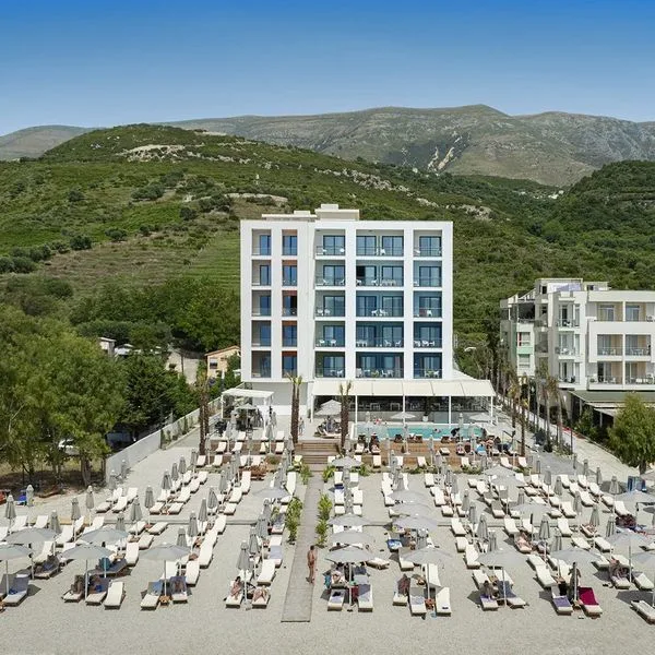 Morina Beach - zdjęcie 2