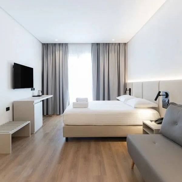 Morina Beach - zdjęcie 4