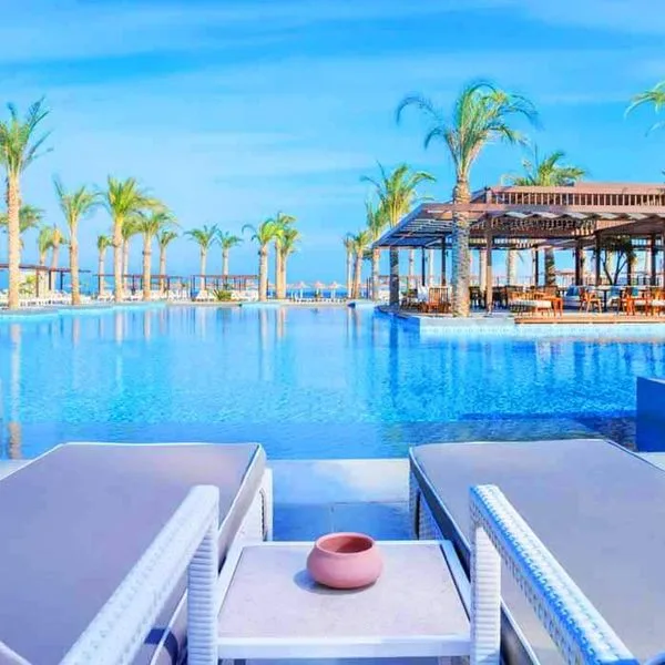 Jaz Costa Mares - zdjęcie 3