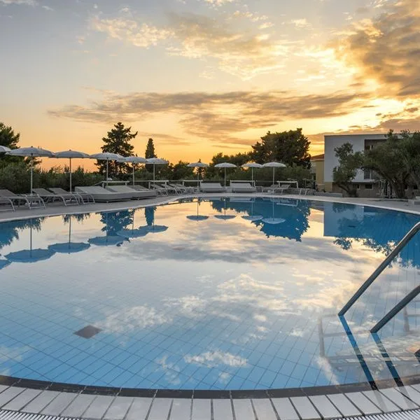 Pharos, Hvar Bayhill