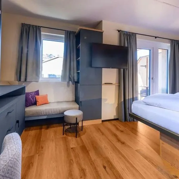 People's - zdjęcie 3