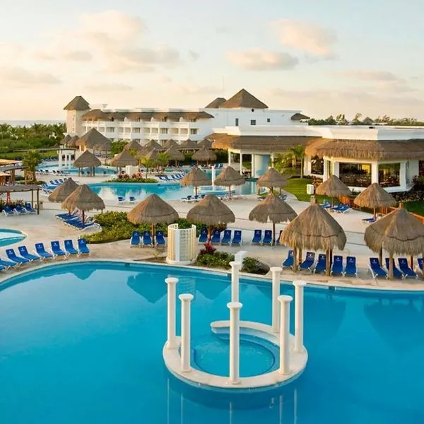 Grand Riviera Princess