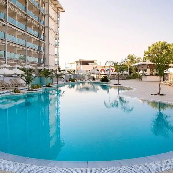 Asterias Beach (Ayia Napa) - zdjęcie 4