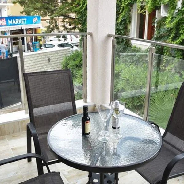 Palace Apartaments Budva - zdjęcie 3