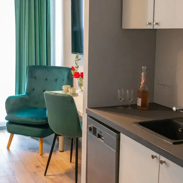 Wola Tower Apartamenty - zdjęcie 4