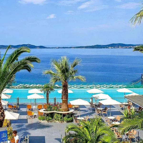 Akrathos Beach - zdjęcie 3