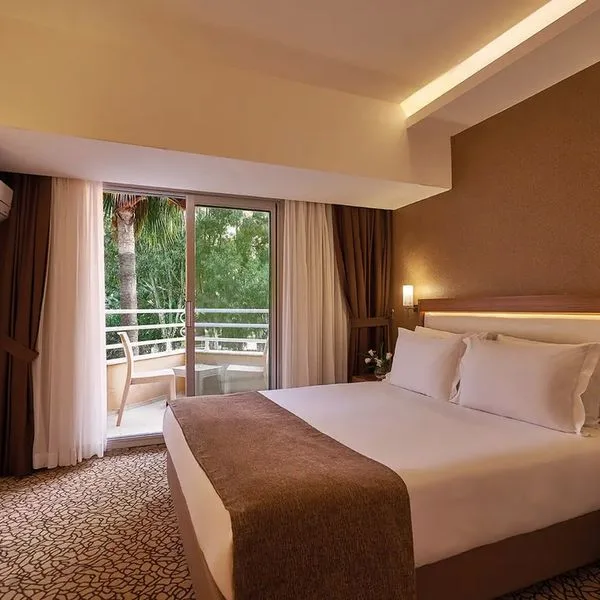 Richmond Ephesus - zdjęcie 5