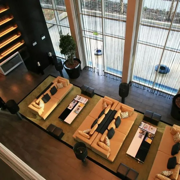 Centro Yas Island Rotana - zdjęcie 4