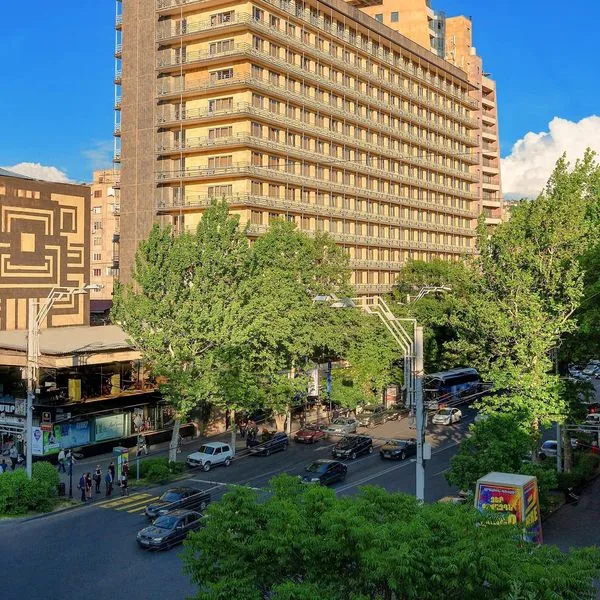 Ani Plaza - zdjęcie 2