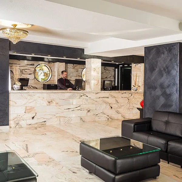 Marina Portals - zdjęcie 2